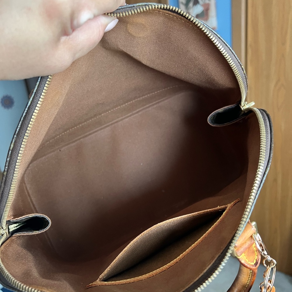 Authentic Louis Vuitton Alma PM Brown Monogram Handbag - Picture 5 of 11